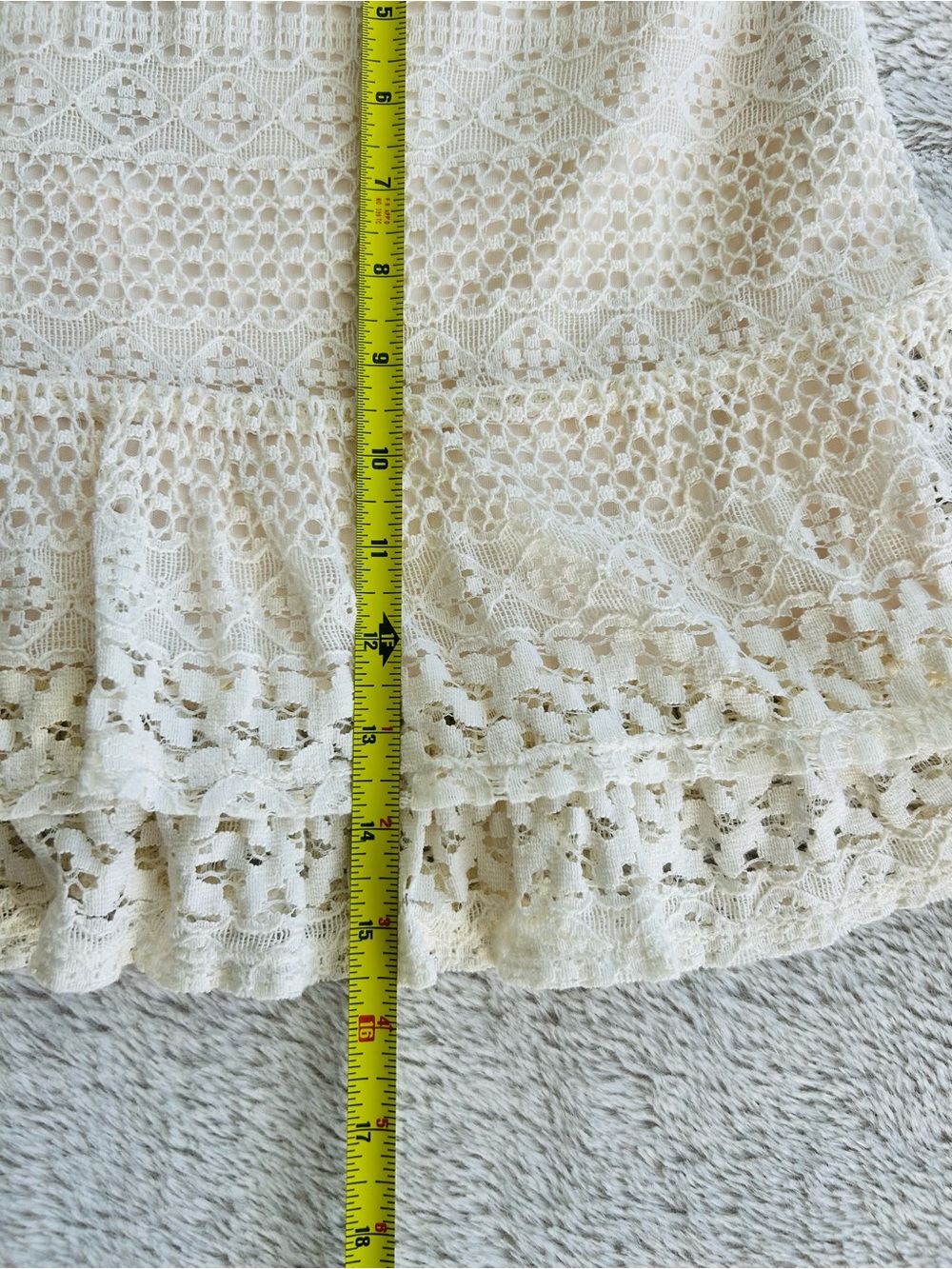 Vintage Forever 21 Babydoll Cream Lace Low Rise Miniskirt Size M - Picture 9 of 9